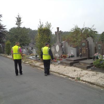 2 - Surveillance dans les allées dfu Cimetière de Roubaix